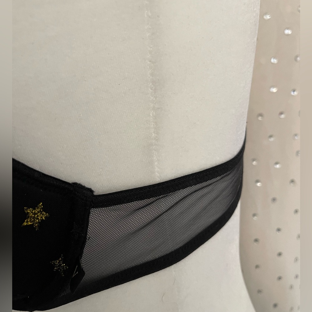 Victorias Secret push up bra 34A - Picture 4 of 9